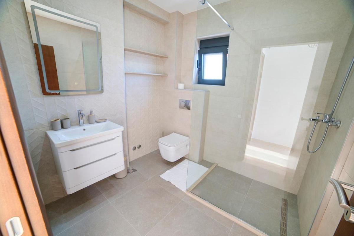 Villa Jelena With Private Pool - Lapcici Budva Eksteriør billede