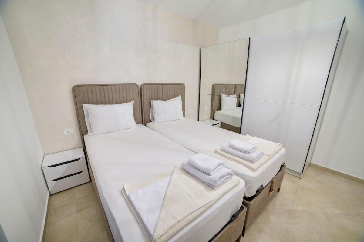 Villa Jelena With Private Pool - Lapcici Budva Eksteriør billede