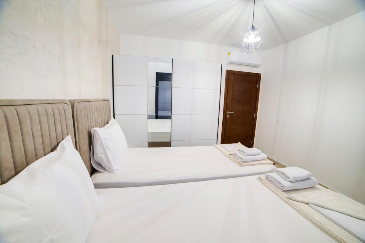 Villa Jelena With Private Pool - Lapcici Budva Eksteriør billede