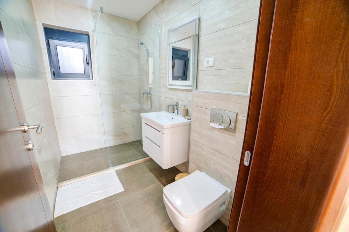 Villa Jelena With Private Pool - Lapcici Budva Eksteriør billede